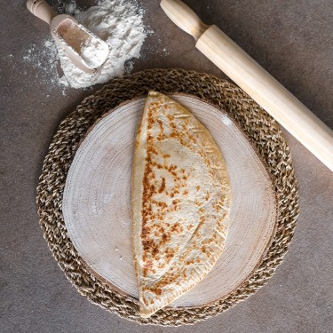 Cassone Mozzarella e Pomodoro con farina "Kamut"